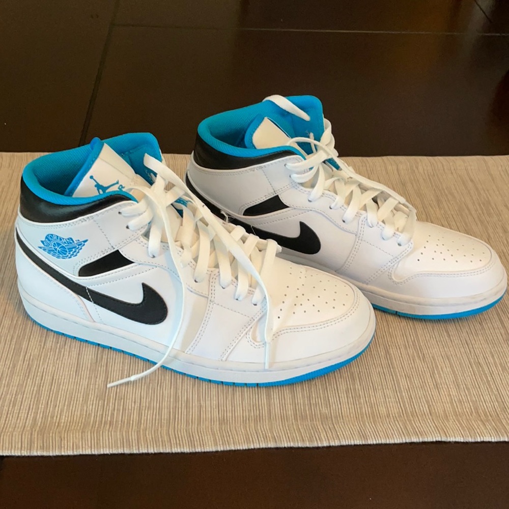 Air Jordan 1 High blue men’s size 10